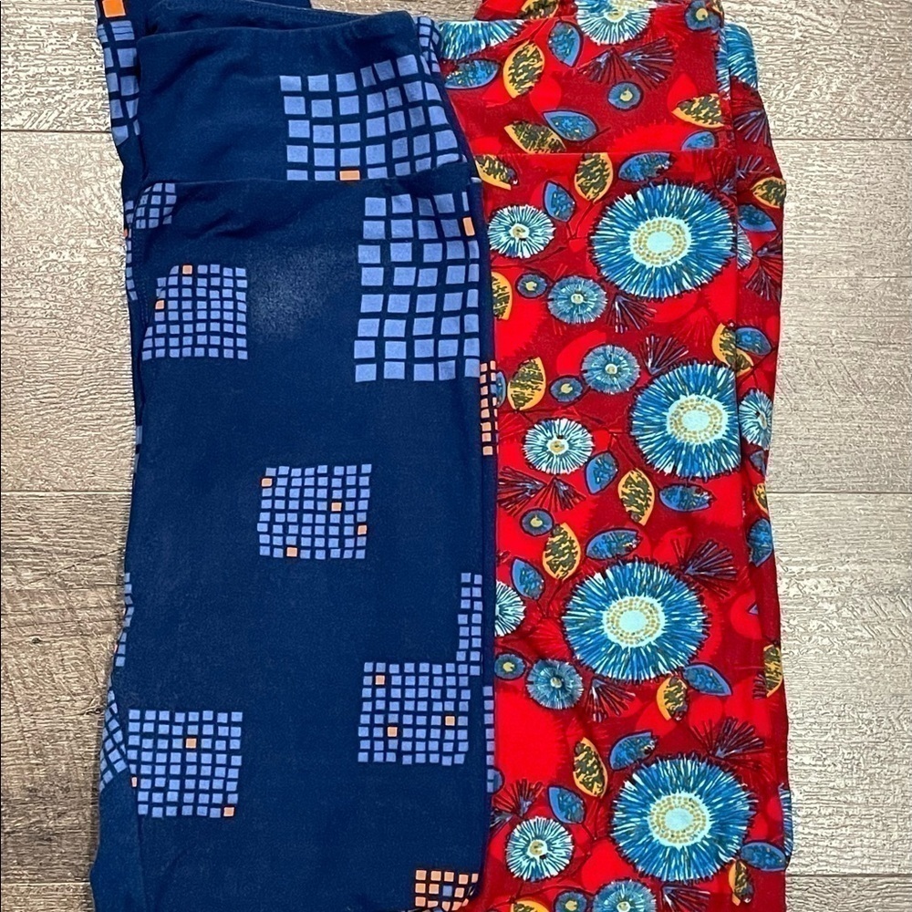 Bundle of Women’s Lularoe Leggings One Size